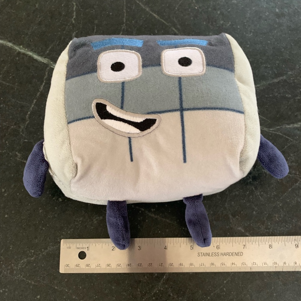 NUMBERBLOCKS PLUSH | Number 4 - Picture 4 of 5